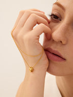 Gold three-circle interlinked Circles Necklace symbolising family, friendship and love — Winding Moonlight