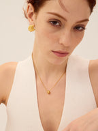 Gold three-circle interlinked Circles Necklace symbolising family, friendship and love — Winding Moonlight