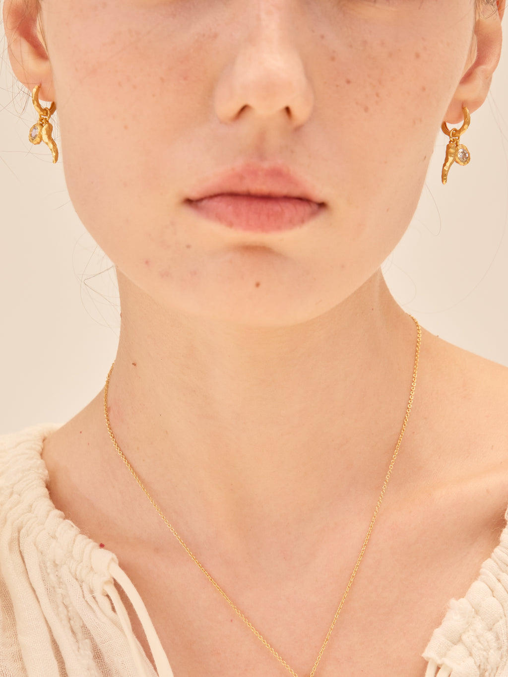 Asymmetric gold chili drop earrings with red enamel and zircon — Winding Moonlight