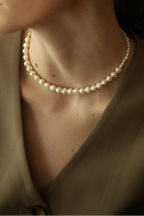 Asymmetric Elizabeth pearl necklace with two pearl sizes — Winding Moonlight