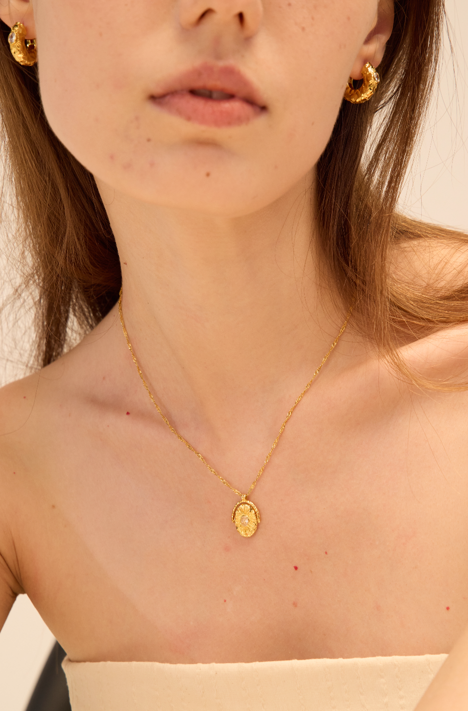 Gold sunburst Muse Necklace engraved 'I am my own muse' with zircon centre — Winding Moonlight